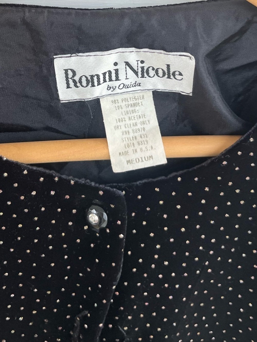 Vintage 90s Ronnie Nicole Black Velvet Rhinestone Cardigan Top Size M - Picture 5 of 5